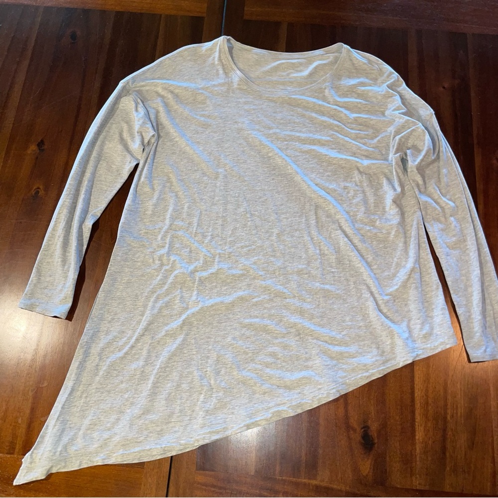 Lululemon To the Point Long Sleeve Heathered Grey Workout Top Asymmetrical!